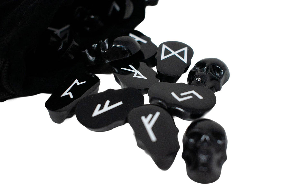 Skull Elder Futhark Rune Set