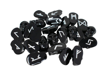 Skull Elder Futhark Rune Set