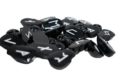 Skull Elder Futhark Rune Set