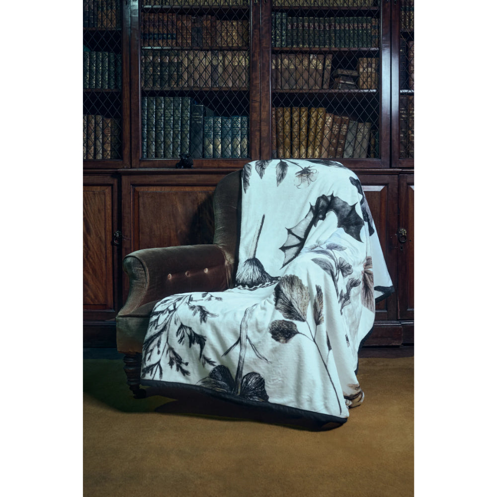 Blackthorn Fleece Blanket