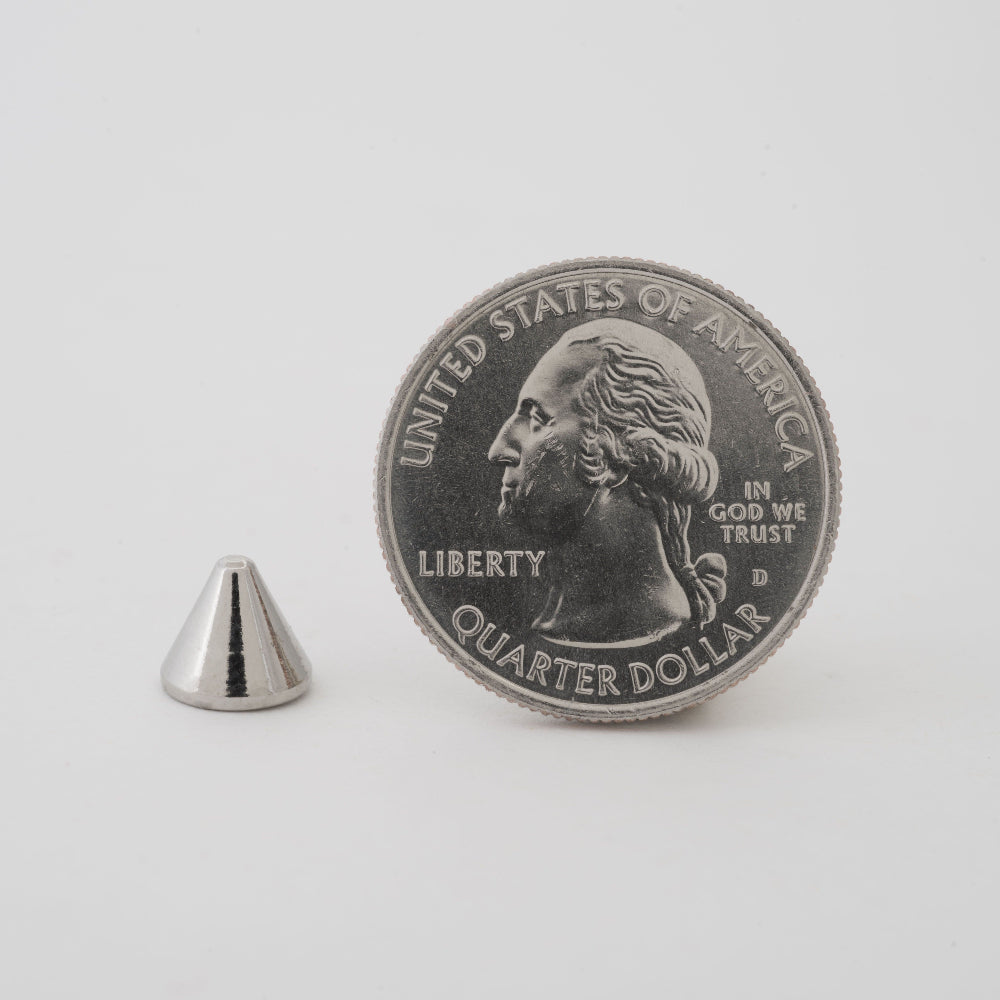 Cone Spike Size 7 Silver