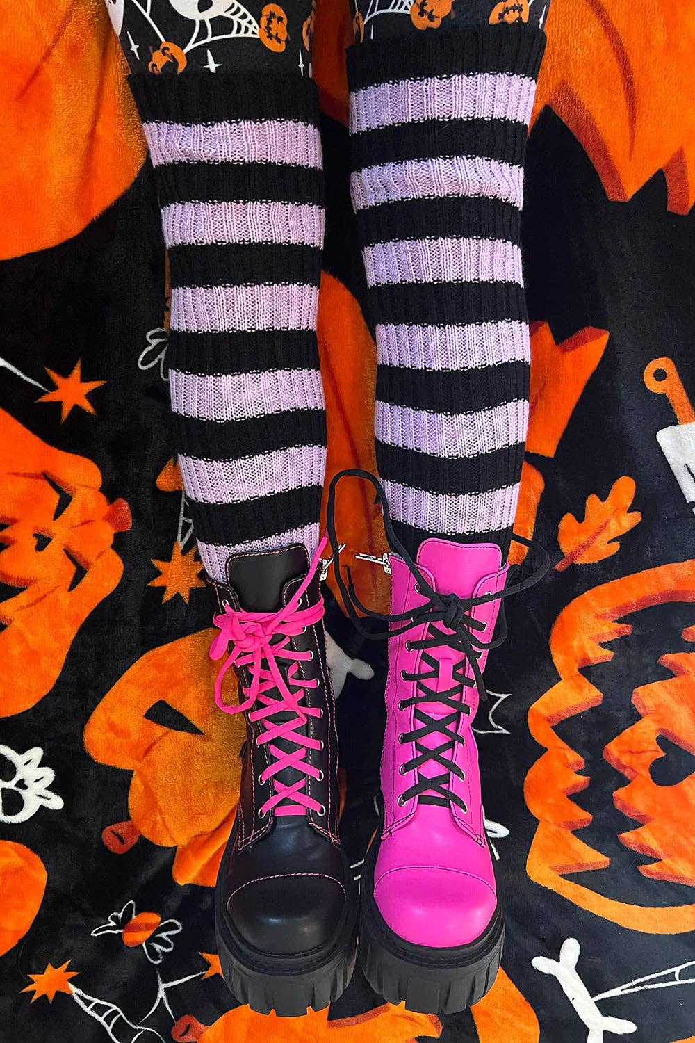 Funeral Flowers Striped Leg Warmers Black/Lilac