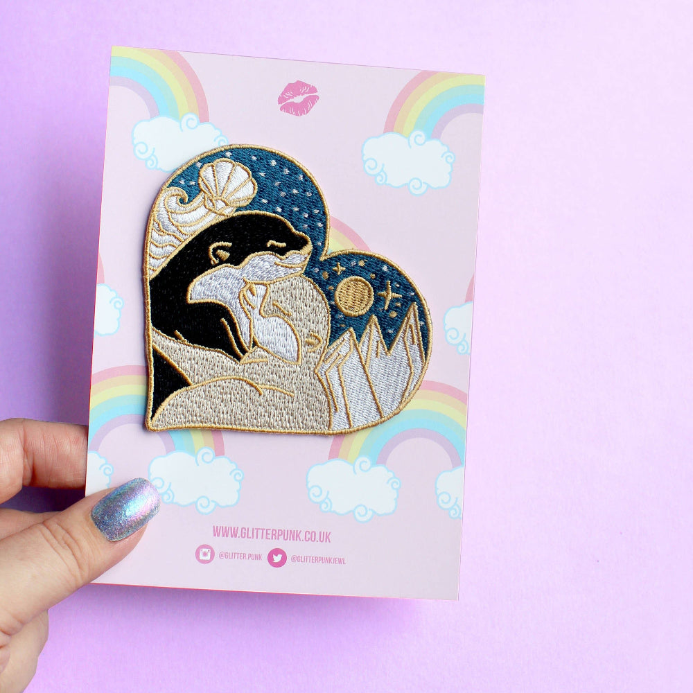Hugging Otters Iron-on Patch