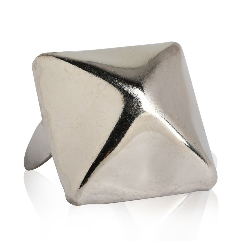 Pyramid Stud 5/8" Silver