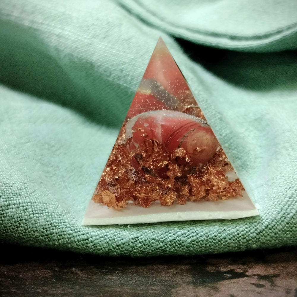 Stone Pyramid Witchcraft Foxglove Crafts Red Jasper  
