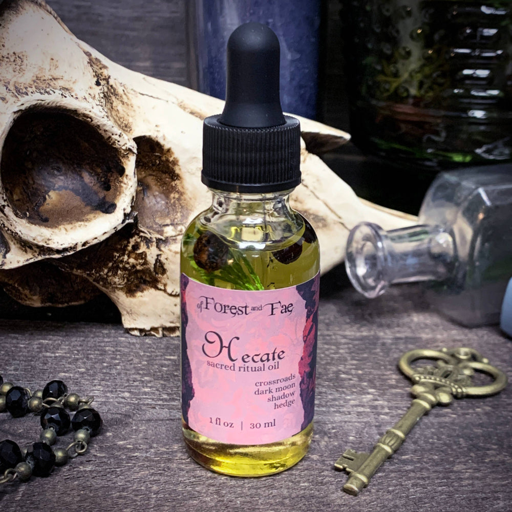 Hecate Sacred Ritual Oil